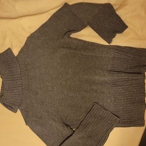 Women's Medium Xoxo Sweater